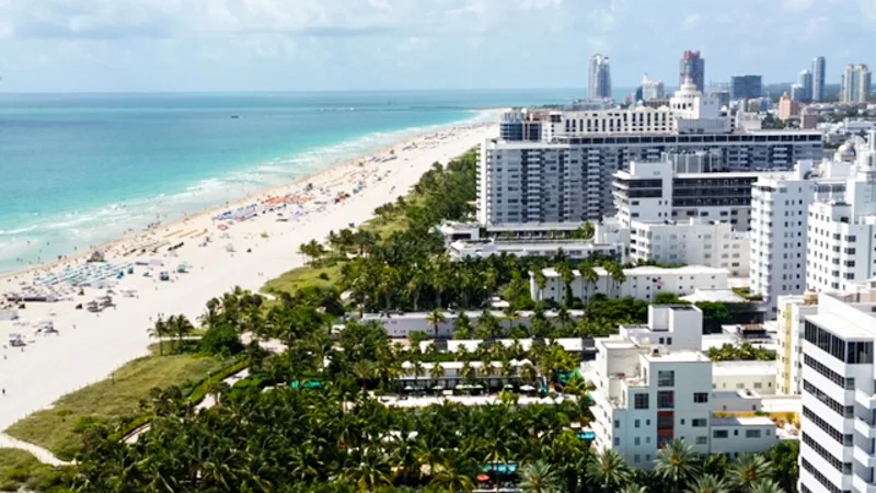 Window cleaning in South Florida